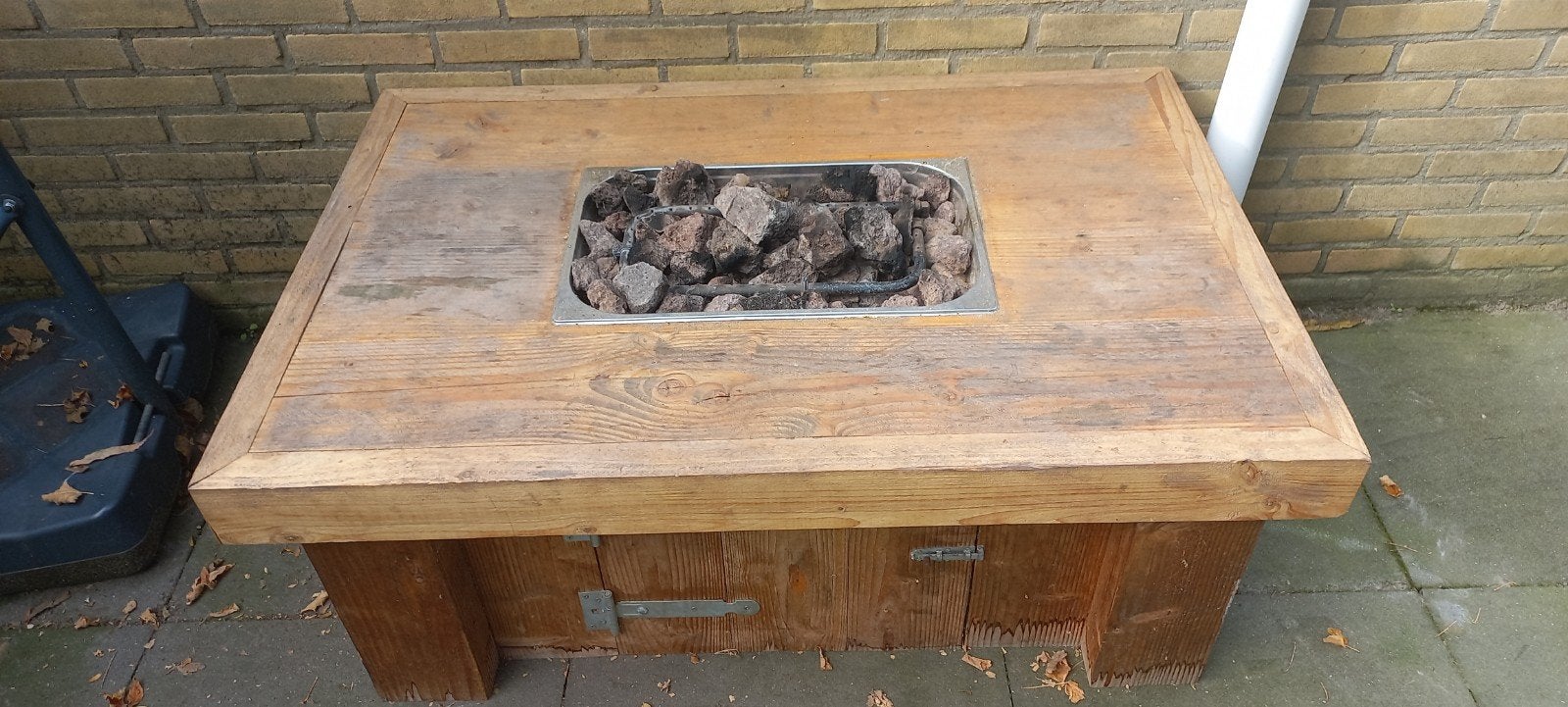 Robuuste houten vuurtafel, Tuin en Terras, Ophalen, Gebruikt