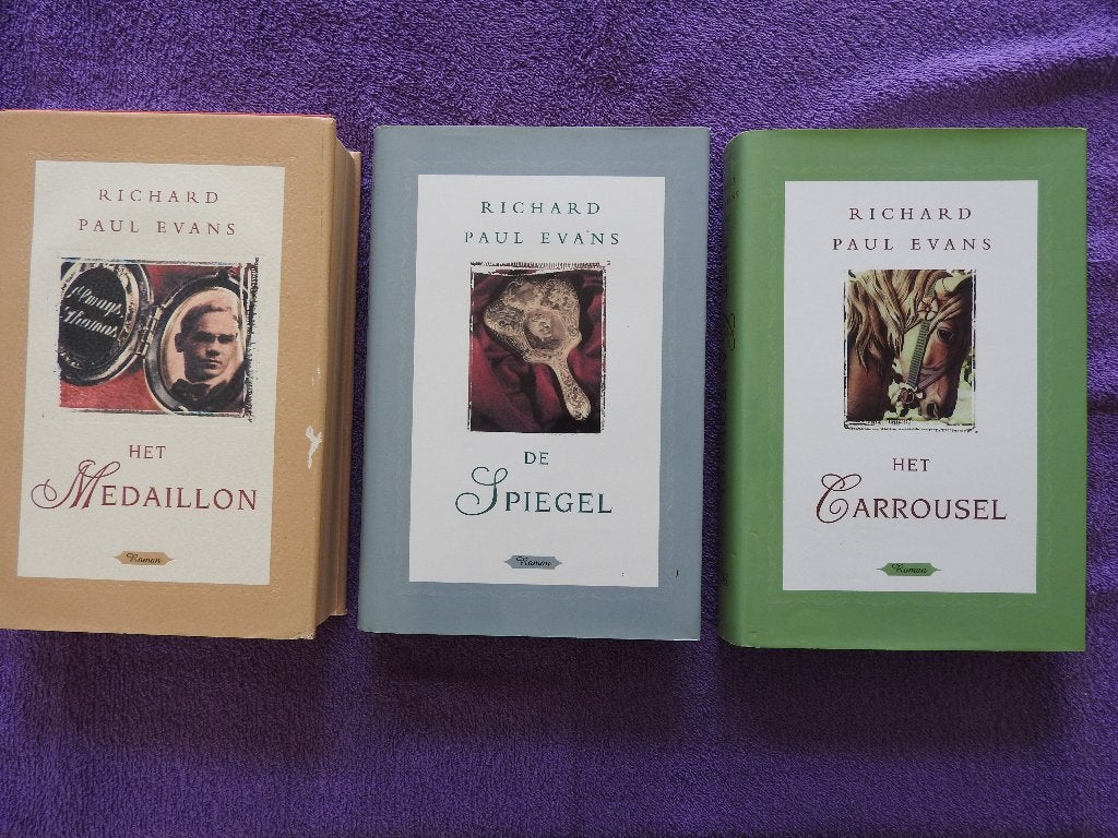Richard Paul Evans - Medaillon Spiegel Carrousel - Compleet, Ophalen of Verzenden, Zo goed als nieuw