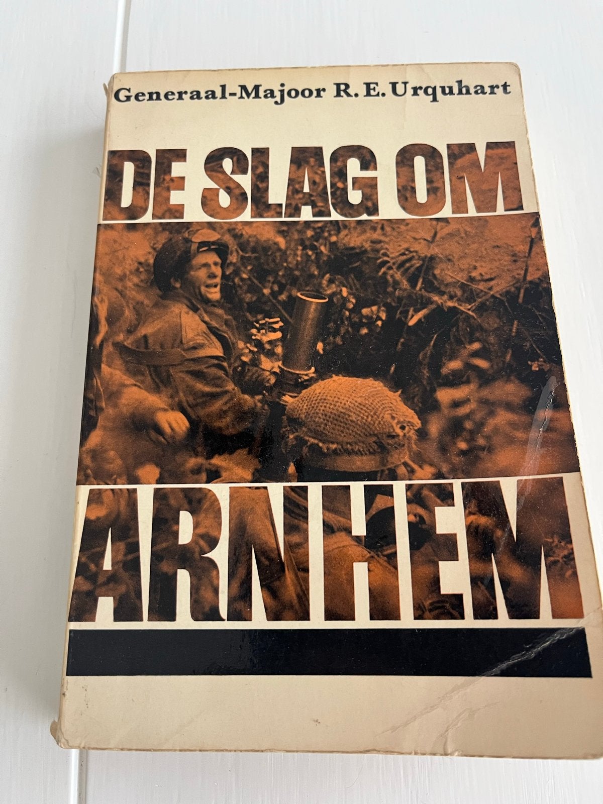 De Slag om Arnhem - Generaal-Majoor R.E. Urquhart, Ophalen of Verzenden, Tweede Wereldoorlog, Gelezen, Algemeen