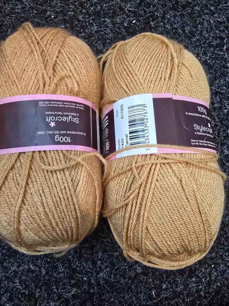 2x Stylecraft special dk Camel, Hobby en Vrije tijd, Breien en Haken, Ophalen of Verzenden, Nieuw, Breien of Haken, Wol of Garen