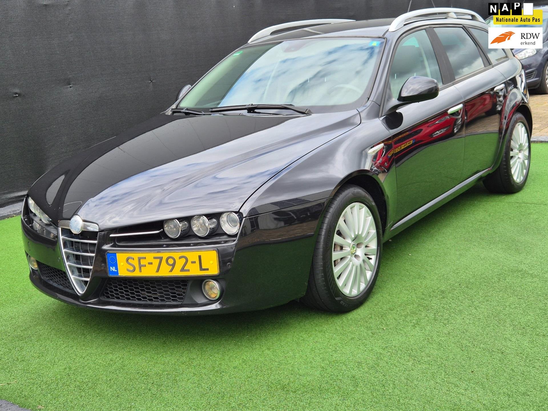 Alfa Romeo 159 Sportwagon 3.2 JTS Q4 LEDER!, Auto's, Alfa Romeo, Automaat, 3195 cc, Gebruikt, Parkeersensor