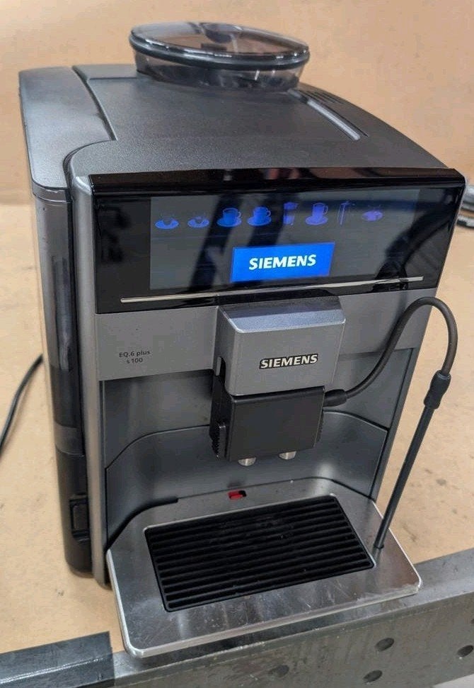 Siemens EQ.6 plus s100 Printplaat defect, Witgoed en Apparatuur, Koffiezetapparaten, Afneembaar waterreservoir, Espresso apparaat