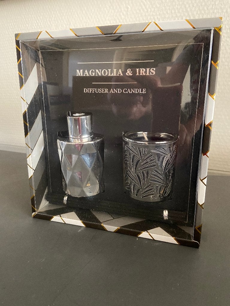 3 sets samen Riverdale Giftset zilver magnolia en iris, Overige materialen, Riverdale, Nieuw, Ophalen of Verzenden