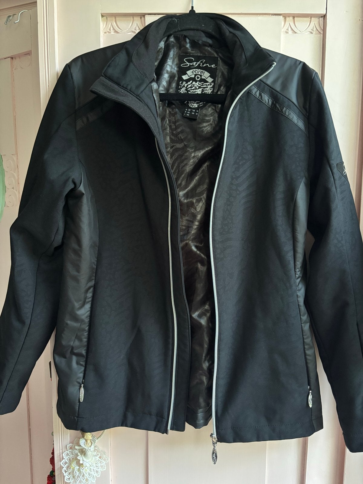 Safine Etirel Softshell wintersport Jas Zwart Maat M, Ophalen of Verzenden, Zo goed als nieuw, Maat 38/40 (M), Jack