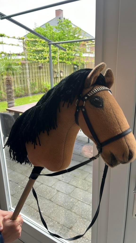 Hobbyhorse, Ophalen, Zo goed als nieuw