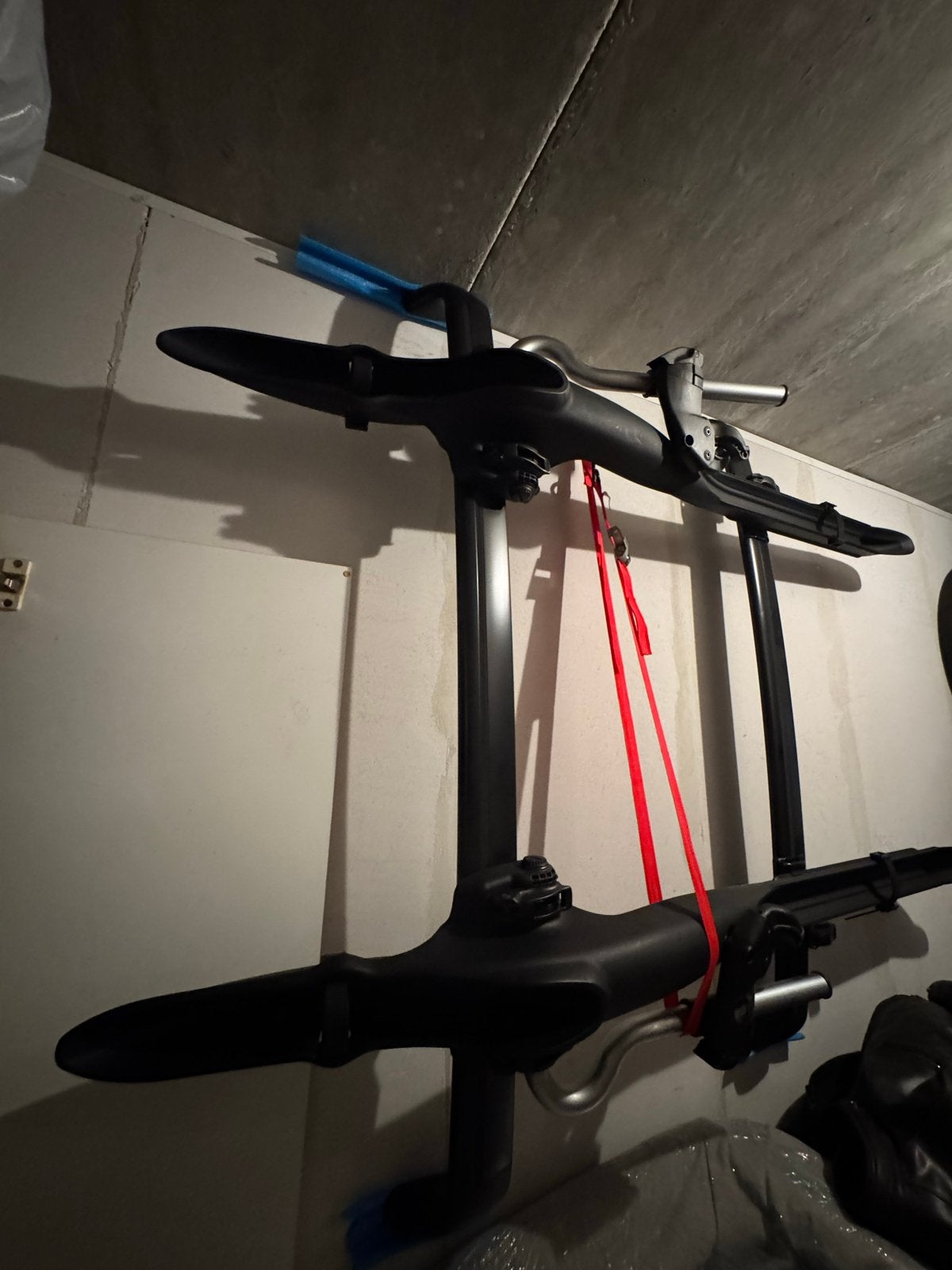 Tesla Model 3 dakdrager original + 2 Fietsendrager, Ophalen, 2 fietsen, Gebruikt, Trekhaakdrager