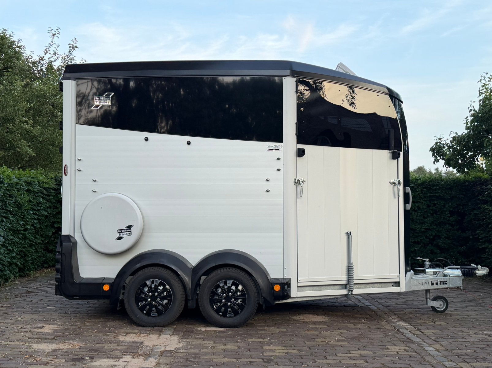 Nieuwstaat verkerende vol aluminium ifor williams hbx511, Dieren en Toebehoren, Paarden en Pony's | Trailers en Aanhangwagens