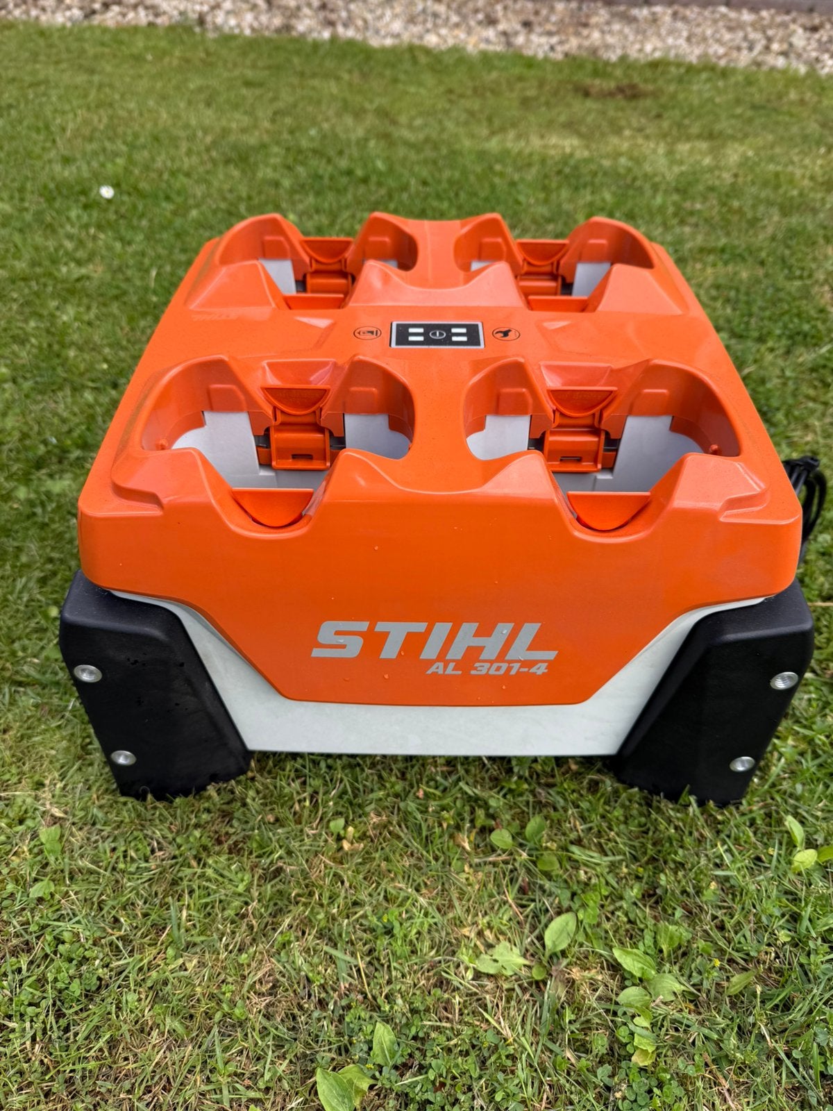 Stihl AL 301-4 oplader, Tuin en Terras, Ophalen of Verzenden, Zo goed als nieuw