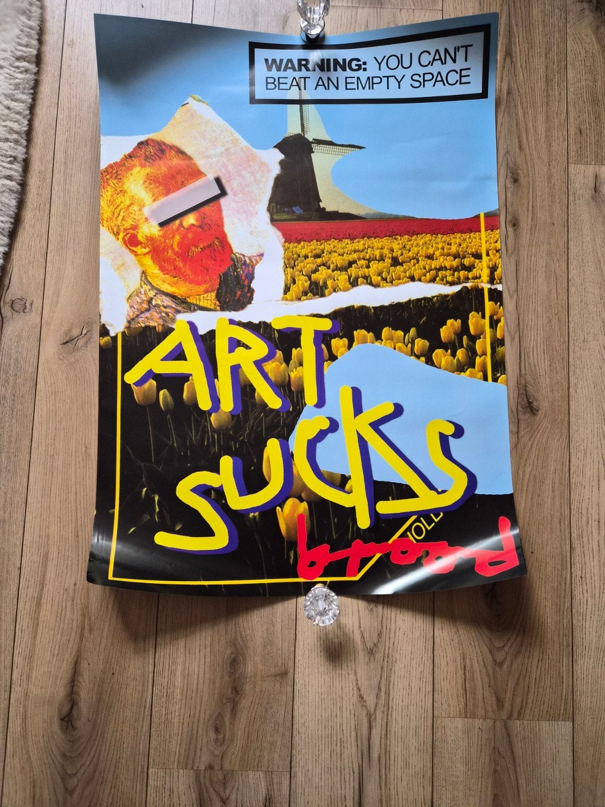 Herman Brood 'Art Sucks' poster - 50 x 80 cm - Nieuwstaat, Ophalen of Verzenden