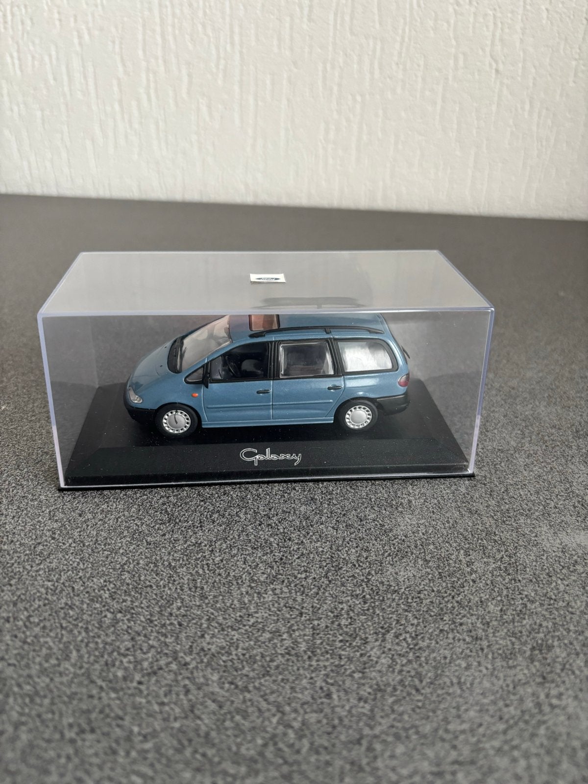 Ford Galaxy modelauto - Blauw - Schaalmodel, Auto, 1:32 tot 1:50, Zo goed als nieuw, Ophalen