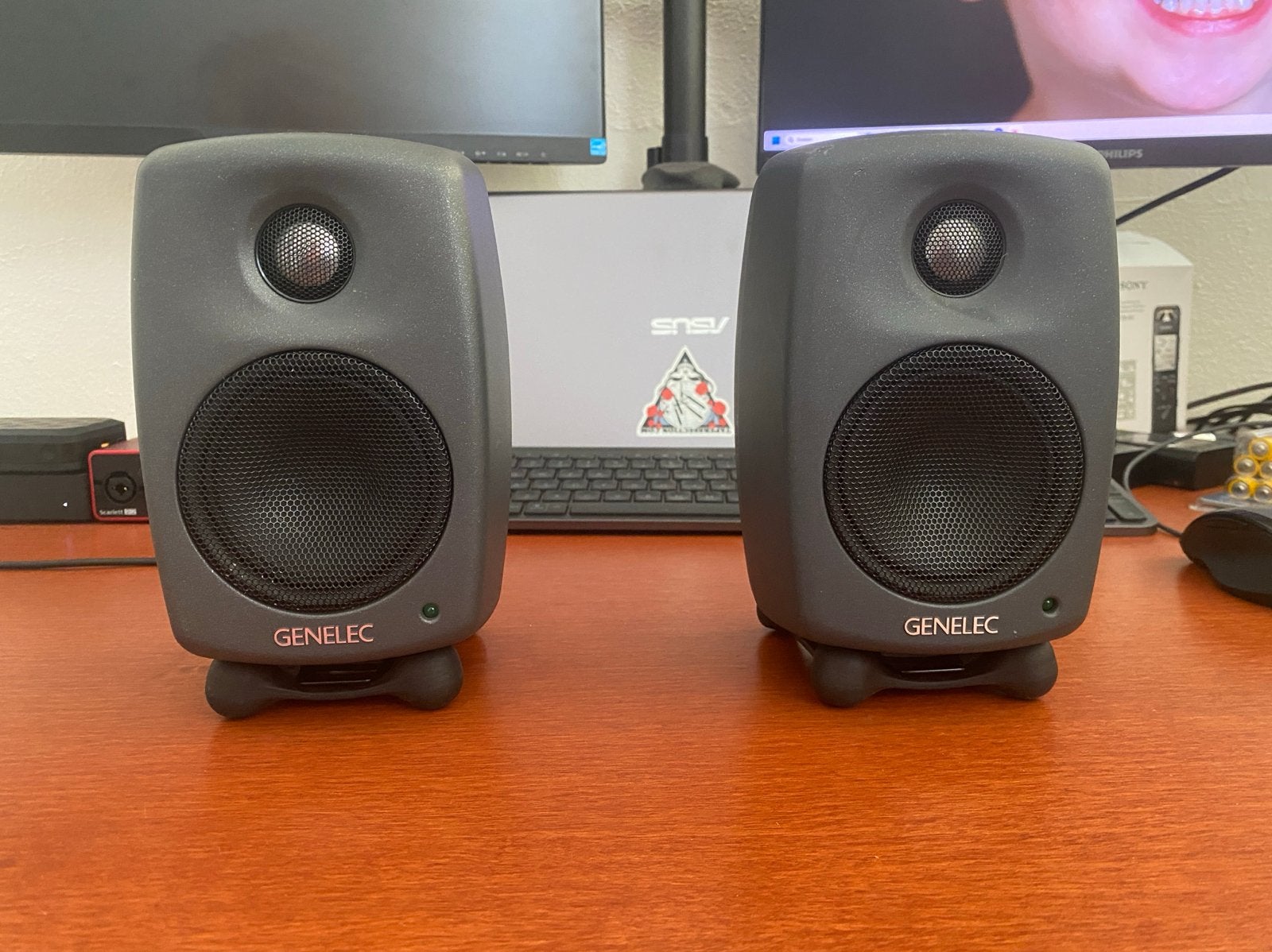 Genelec 8010A studiomonitors (set), Overige merken, Gebruikt, Ophalen of Verzenden, Minder dan 60 watt