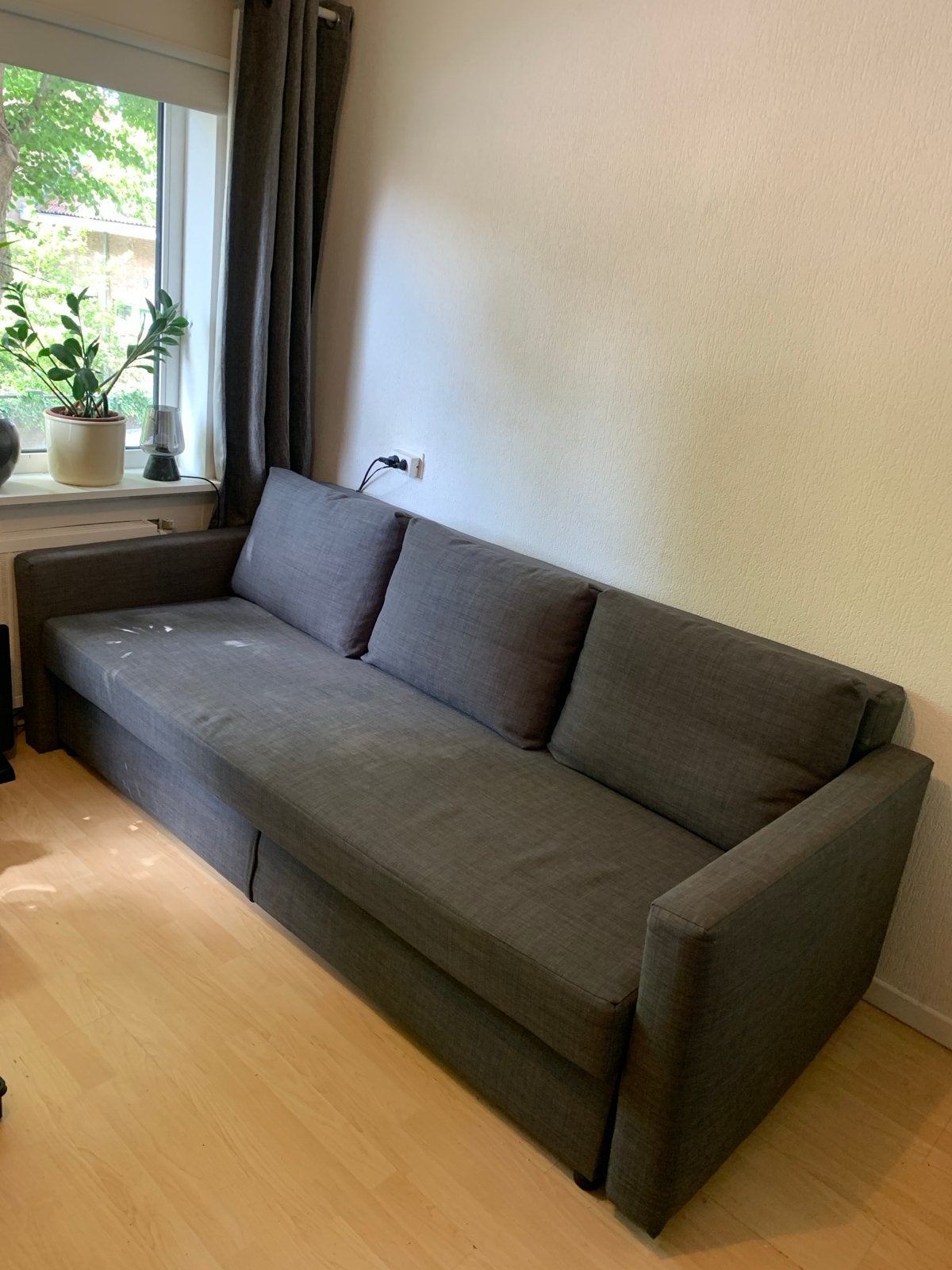 Gratis ophalen! IKEA FRIHETEN slaapbank - Grijs, 3-persoons, Ophalen, Gebruikt, 100 tot 125 cm, Driepersoons