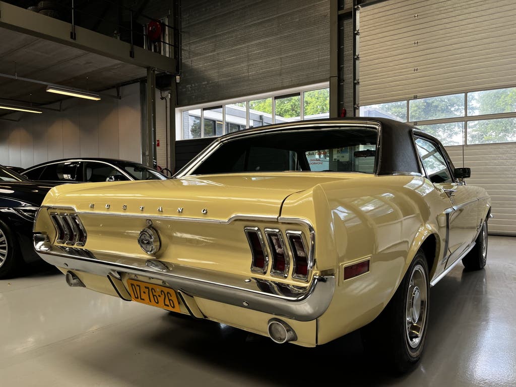 Ford Mustang Schijfremmen, Stuurbekrachtiging Automaat, foto 10