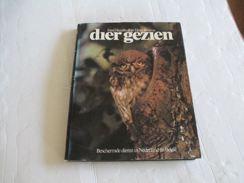 dier gezien - beschermde dieren - hazelhoff en bouma, Ophalen of Verzenden, Gelezen, Natuur algemeen