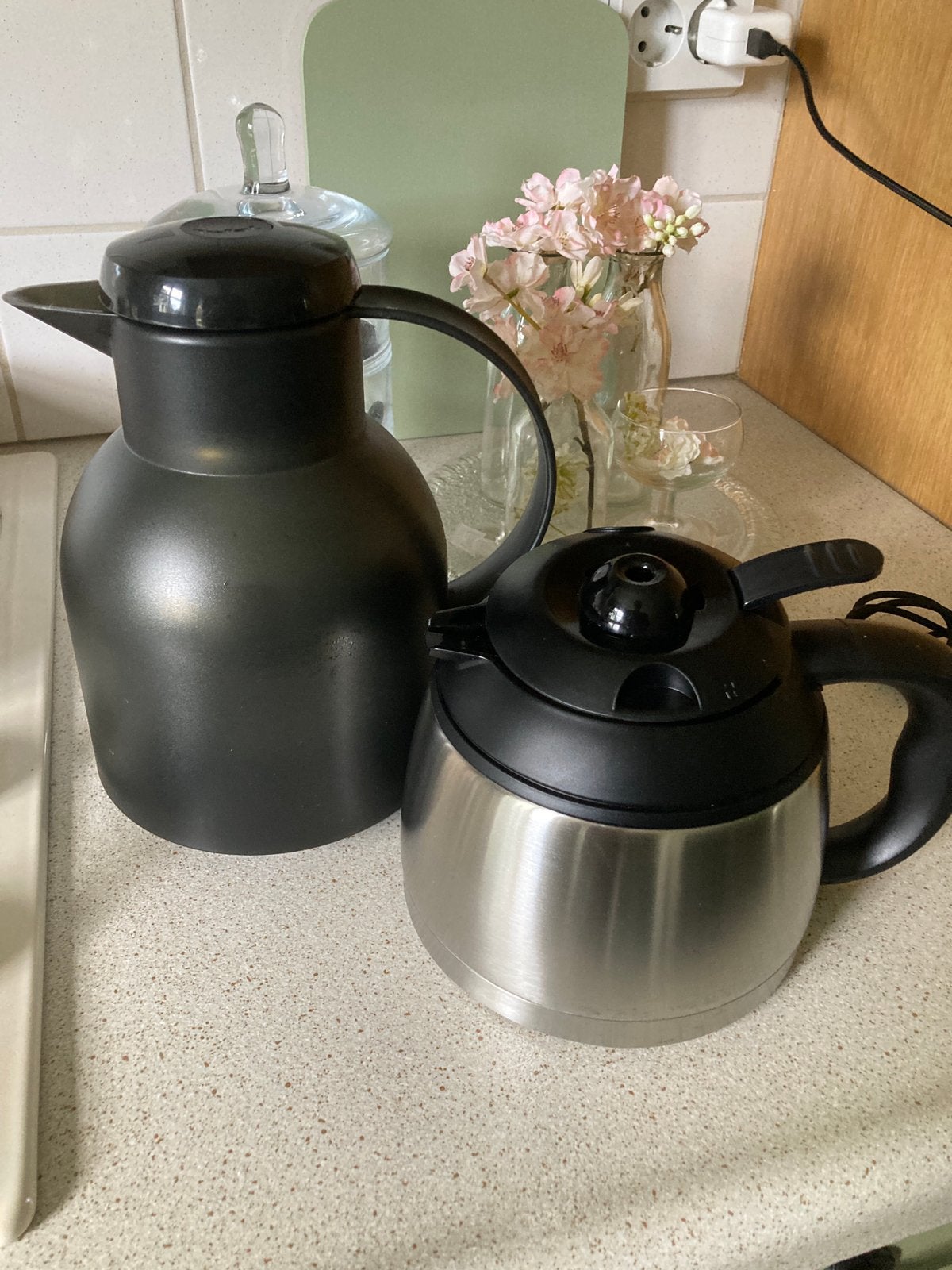 Thermoskan 2x, 1 tot 2 liter, Ophalen, Zo goed als nieuw, Rvs