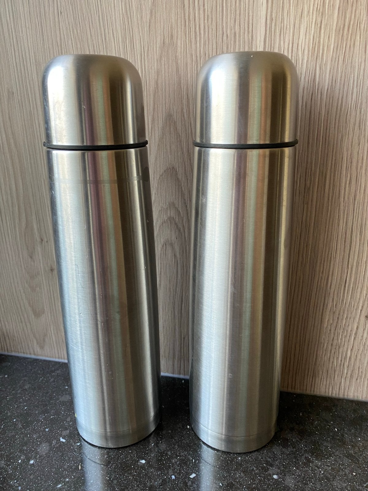 2 RVS Thermosflessen - 1 Liter, Overige typen, Zilver, Ophalen of Verzenden, Zo goed als nieuw