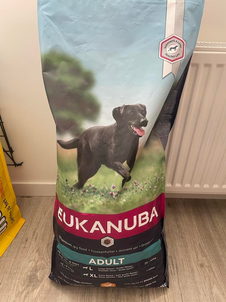 Eukanuba hondenvoer zak 12kg chicken adult, Ophalen, Hond