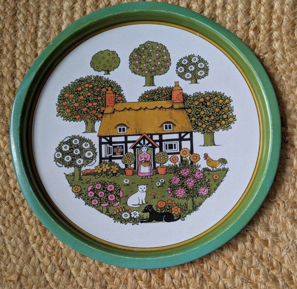 Vintage Cuckoobord dienblad boerderij fruitbomen, Gebruikt, Rond, Ophalen of Verzenden, Met afbeelding/tekst
