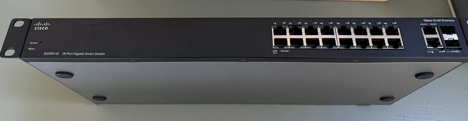 Cisco SG200-18 Gigabit Smart Switch - Factory Reset, Ophalen of Verzenden, Gebruikt