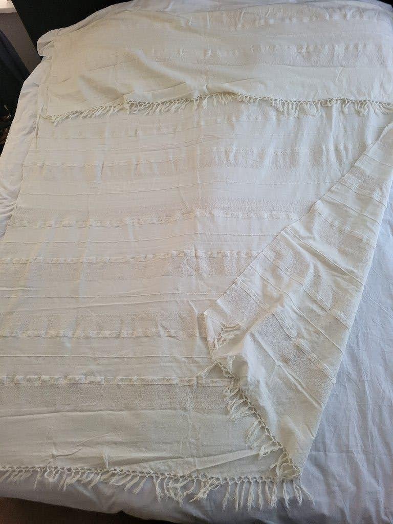 Plaid of deken (nr 3)., Huis en Inrichting, Woonaccessoires | Plaids en Woondekens, Katoen, Wit, Ophalen of Verzenden, 180 cm
