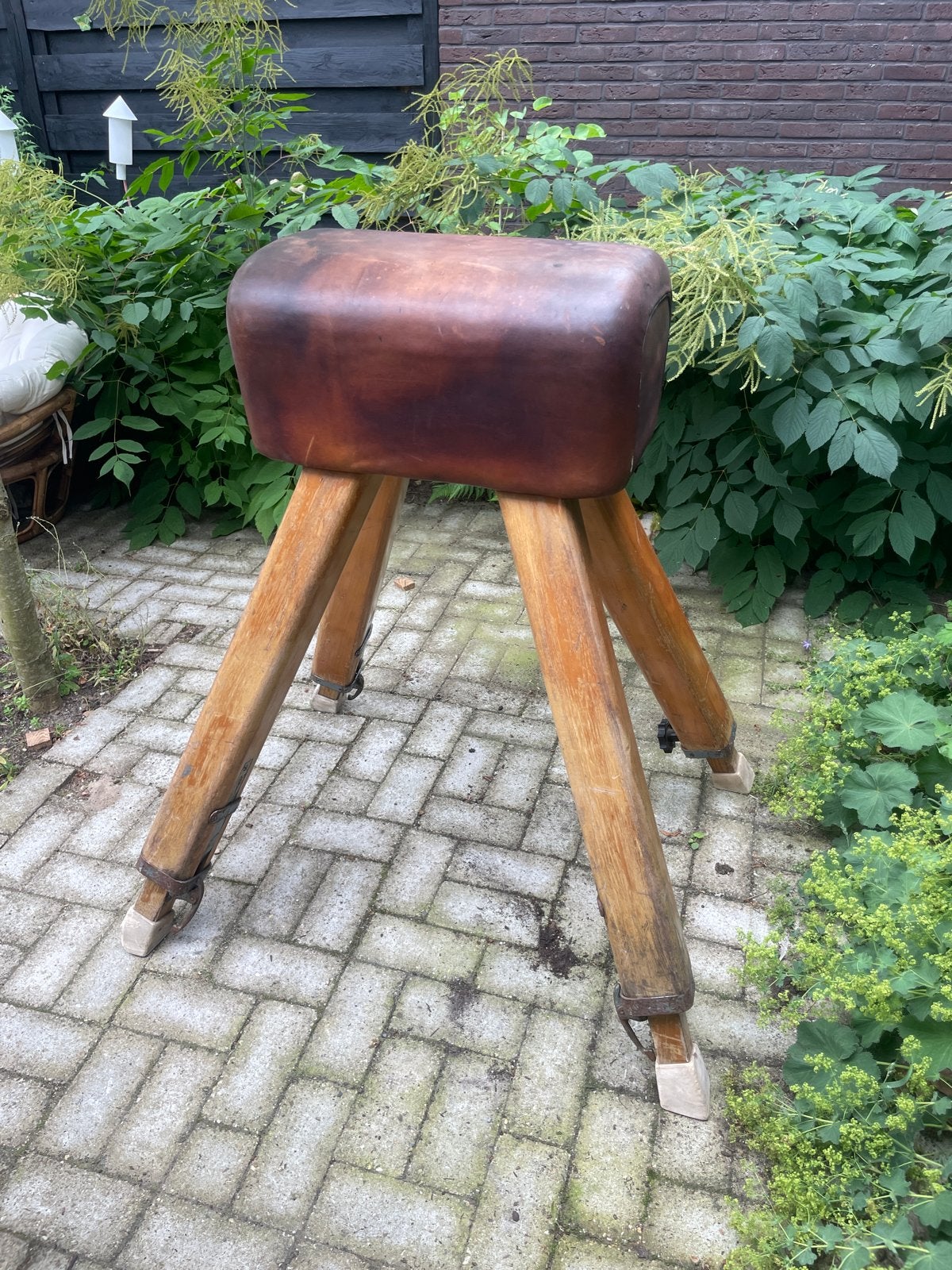 Vintage turnbok Rogym, leer en hout, decoratief, Ophalen, Gebruikt