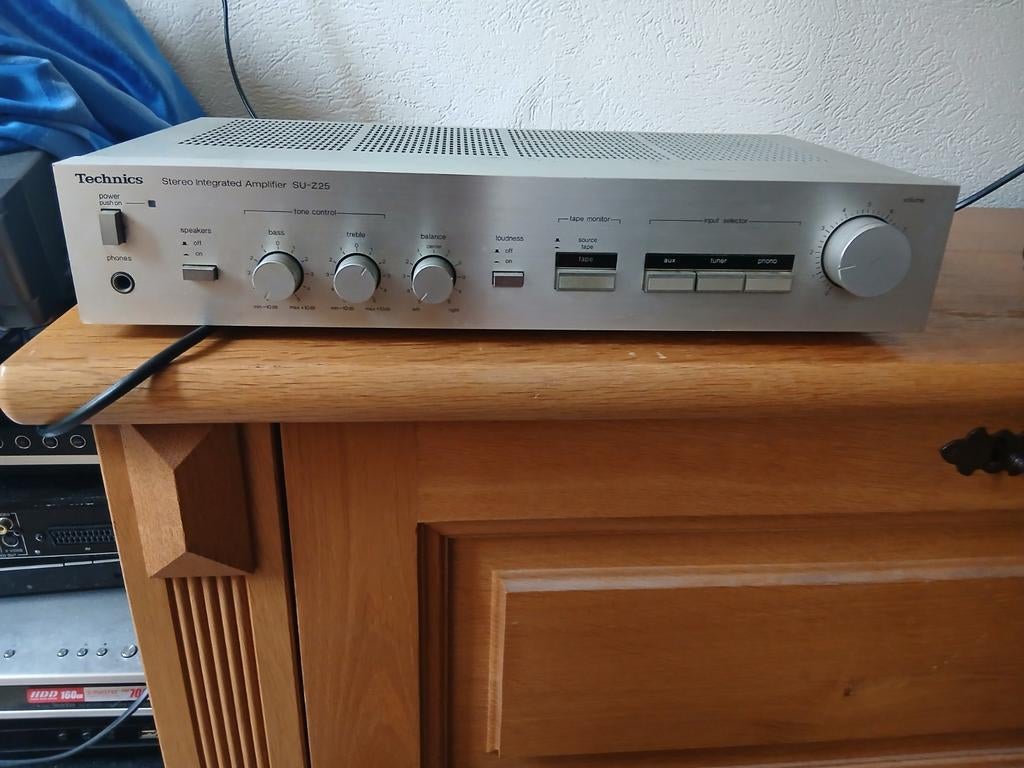 Technics SU-Z25 Stereo Geïntegreerde Versterker, Overige merken, Gebruikt, Ophalen of Verzenden, Minder dan 60 watt