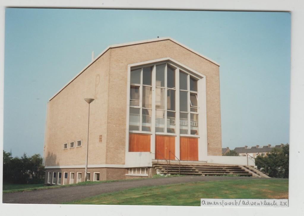 Amersfoort NH Kerk Adventkerk Voorzijde  FOTO, Verzenden, 1980 tot heden, Utrecht