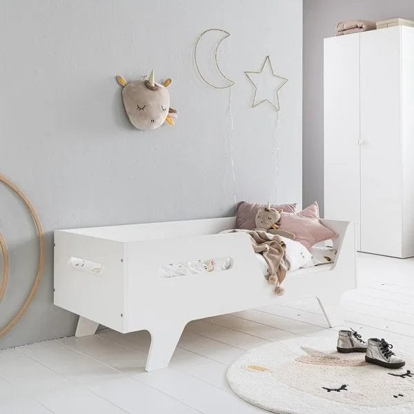 Peuterbed Petit Amelie wit met lattenbodem, Kinderen en Baby's, Kinderkamer | Bedden, Ophalen, Gebruikt, 70 tot 85 cm, 140 tot 160 cm