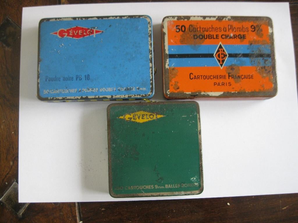3 Franse munitie doosjes 9 mm Flobert(D2), Verzamelen, Militaria | Algemeen, Ophalen of Verzenden, Landmacht, Overige gebieden