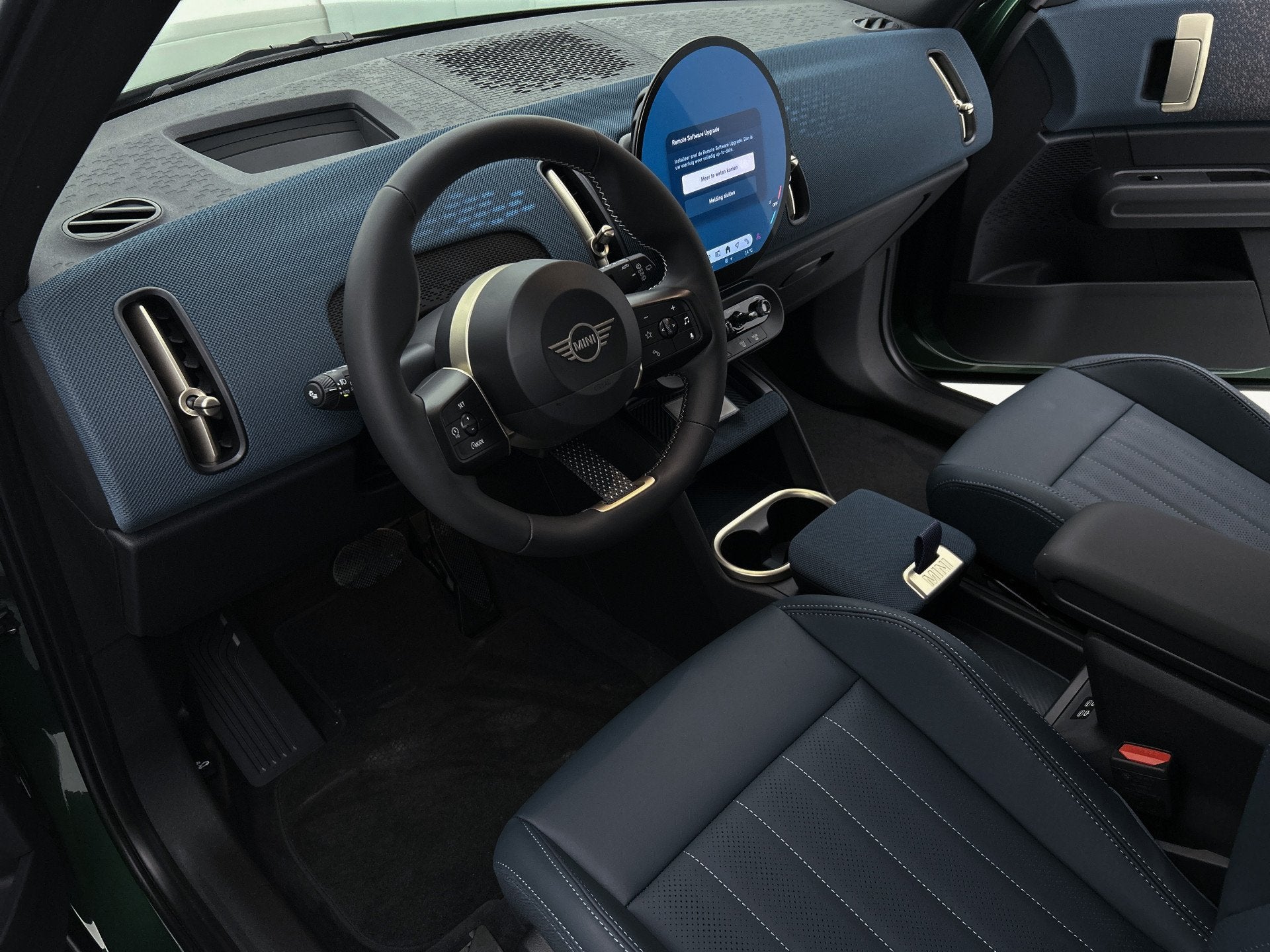 MINI Countryman E / Favoured / Pakket S / 18" Asteroid Spoke, Countryman, Leder, Nieuw, SUV of Terreinwagen