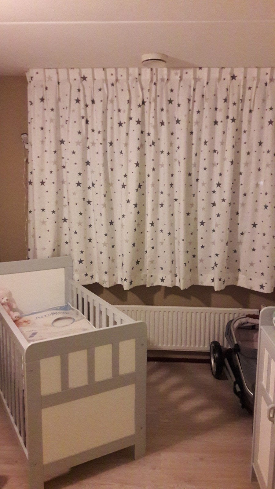 Ledikant en commode set met beddengoed, Ophalen