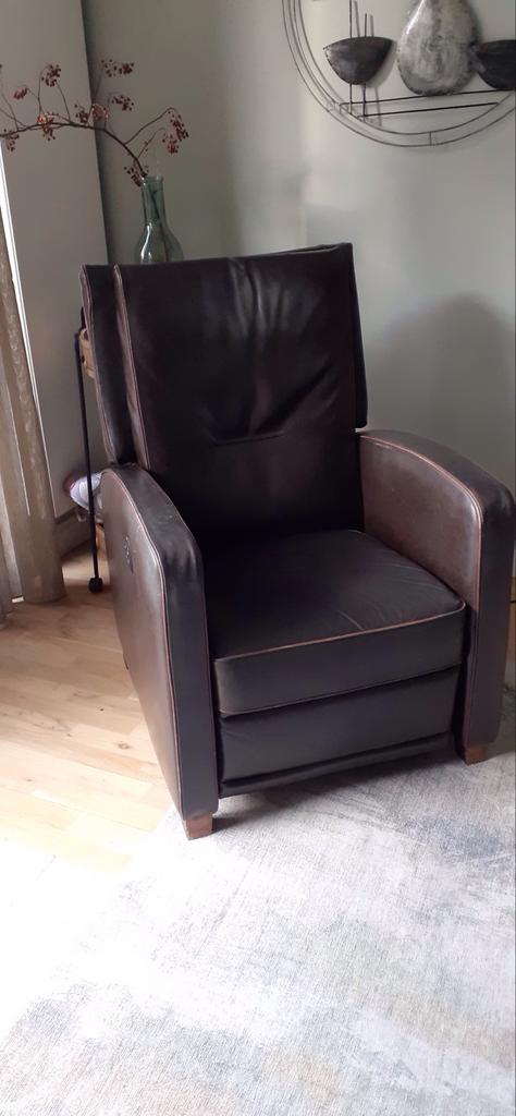 Nette relaxstoel elektrisch bediend te koop, Ophalen, Gebruikt, Leer, 75 tot 100 cm