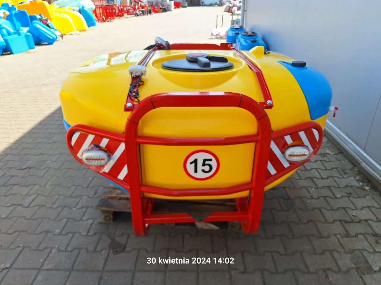Jar-Met 1200 liter fronttank, Zakelijke goederen, Gewasbescherming en Bemesting