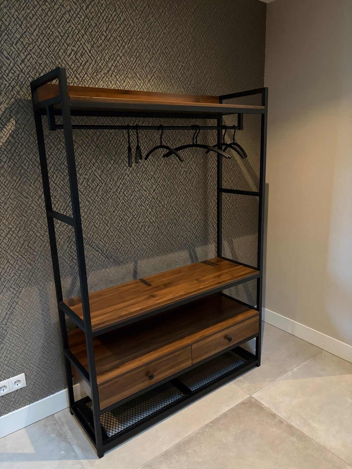 Garderobe, hal kast, kapstok, 1 jaar oud., Ophalen, Zo goed als nieuw, Staande kapstok, 150 tot 200 cm