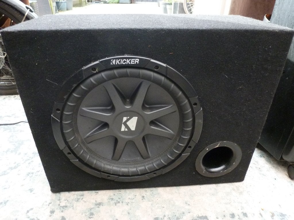 Kicker Subwoofer incl. Kist, Auto diversen, Autospeakers, Ophalen, Gebruikt