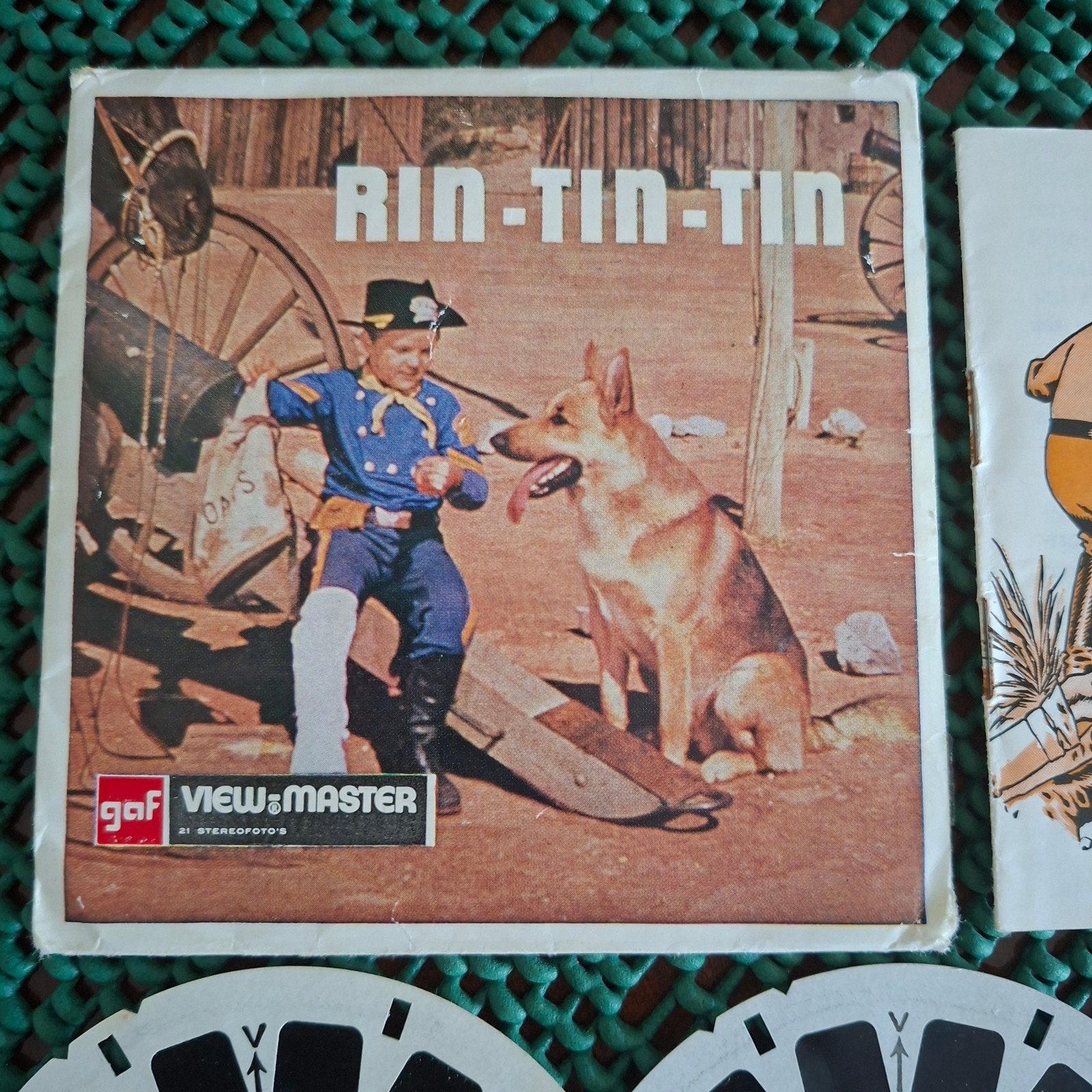 viewmaster schijfjes Rin Tin Tin compleet, Ophalen of Verzenden, Zo goed als nieuw, Beeldje of Figuurtje