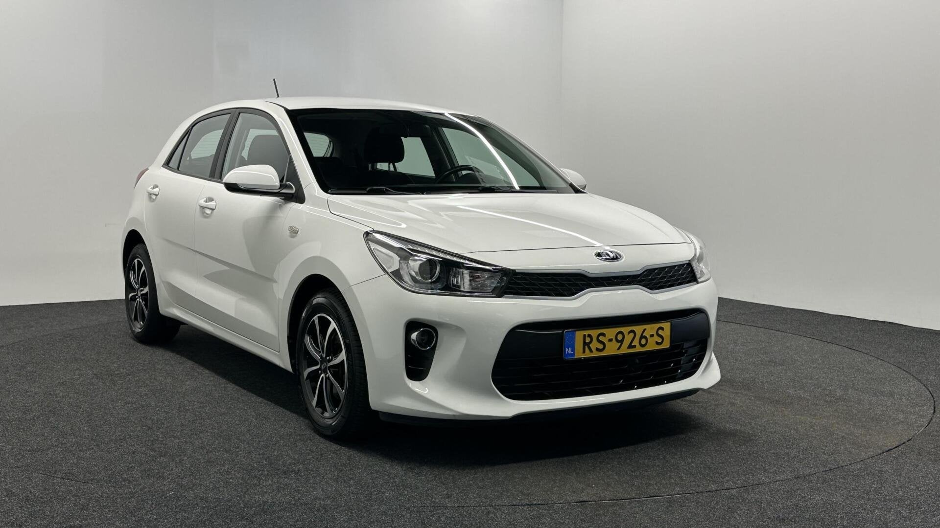 Kia Rio 1.0 TGDI ComfortPlusLine Navigator CAMERA CARPLAY NA, Voorwielaandrijving, Gebruikt, Euro 6, Met garantie (alle)
