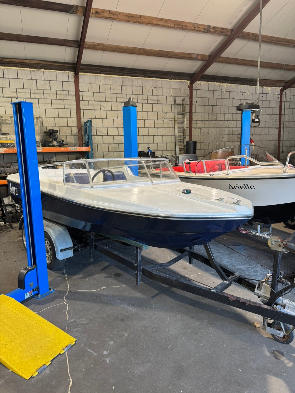 Speed boot 40 pk 2 takt, Ophalen, Zo goed als nieuw, Motor en Techniek, Motorboot