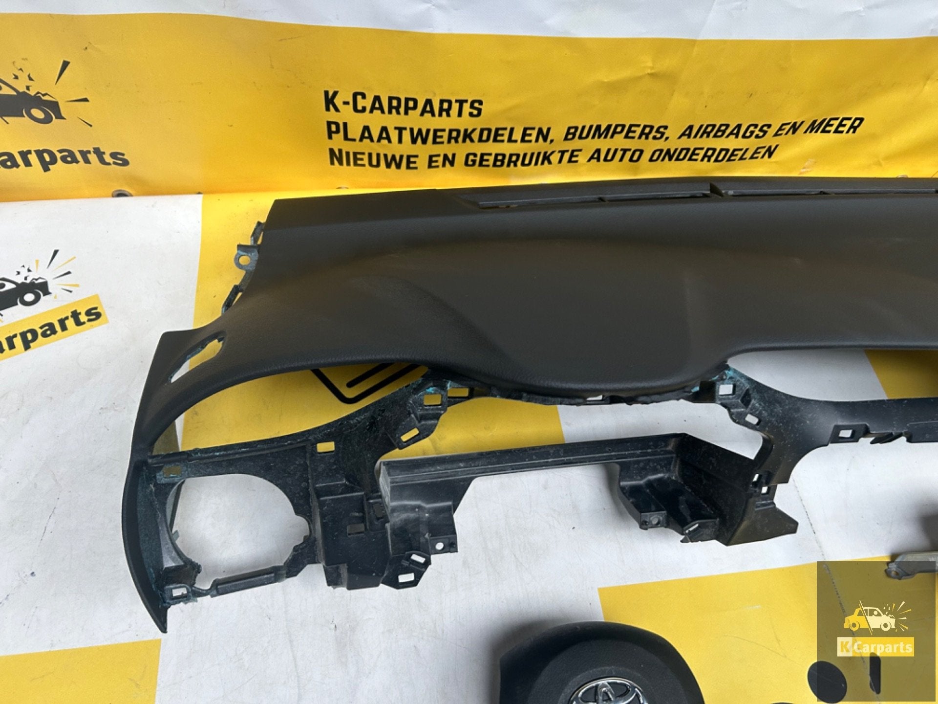Toyota Yaris III 3 Compleet Airbagset + dashboard set, Info@fabrikant.eu, Fabrikantstraat 1
1000 AA  Amsterdam, NL, Ophalen of Verzenden