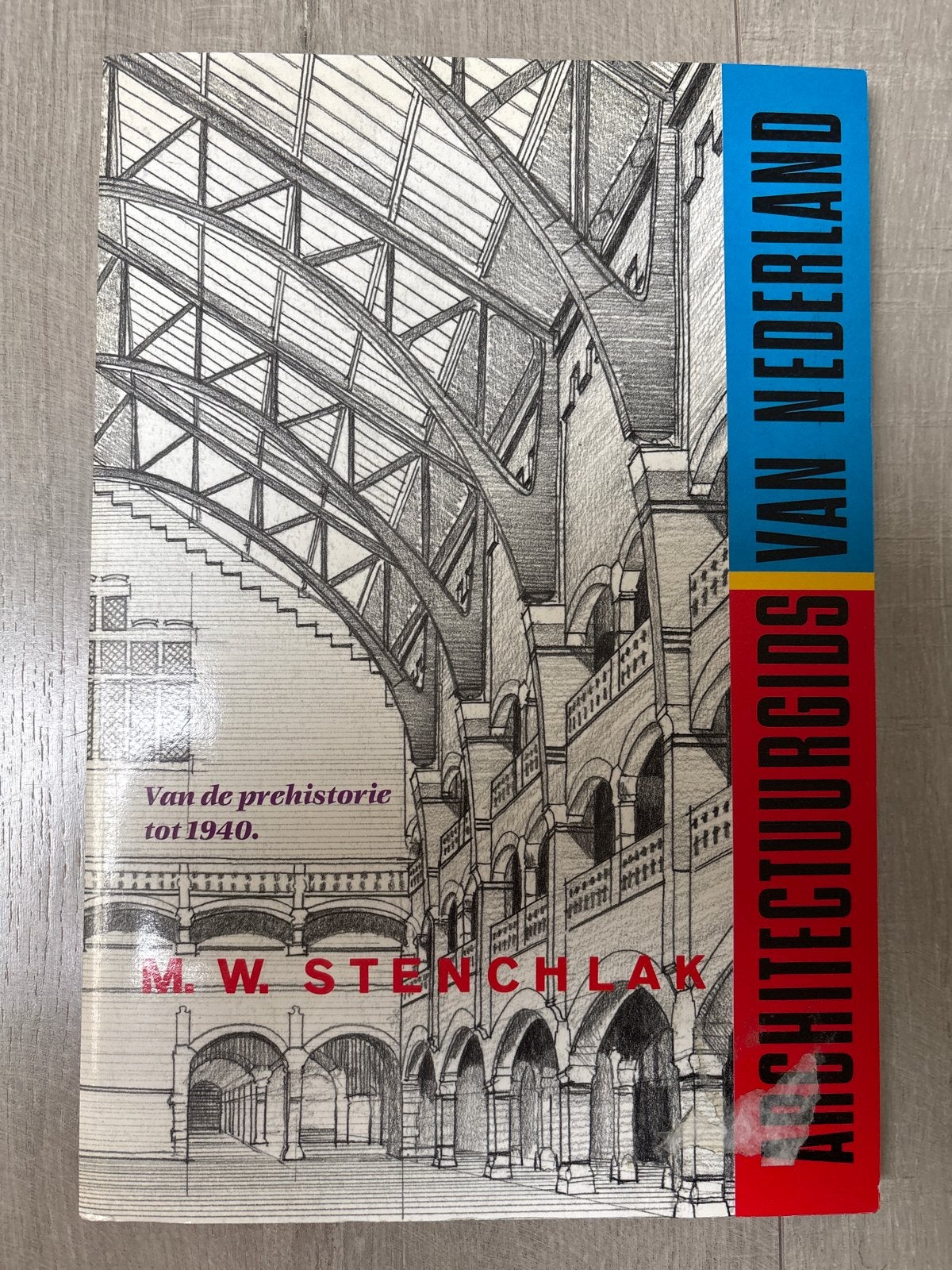 Architectuurgids van Nederland: Van de prehistorie tot 1940, Ophalen of Verzenden, Gelezen, Architectuur algemeen