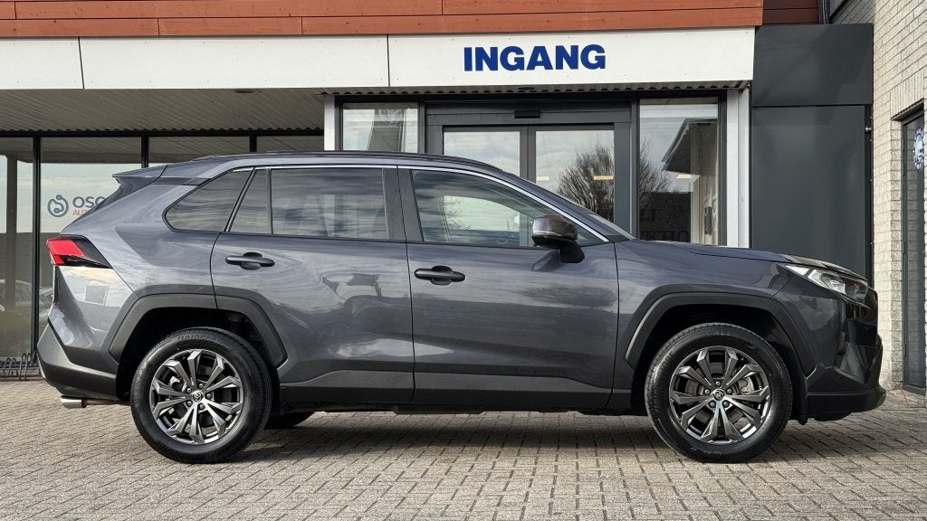 Toyota RAV4 2.5 Hybrid Style | Navi | Camera | Cruise, Auto's, Automaat, Gebruikt, 4 cilinders, Bedrijf