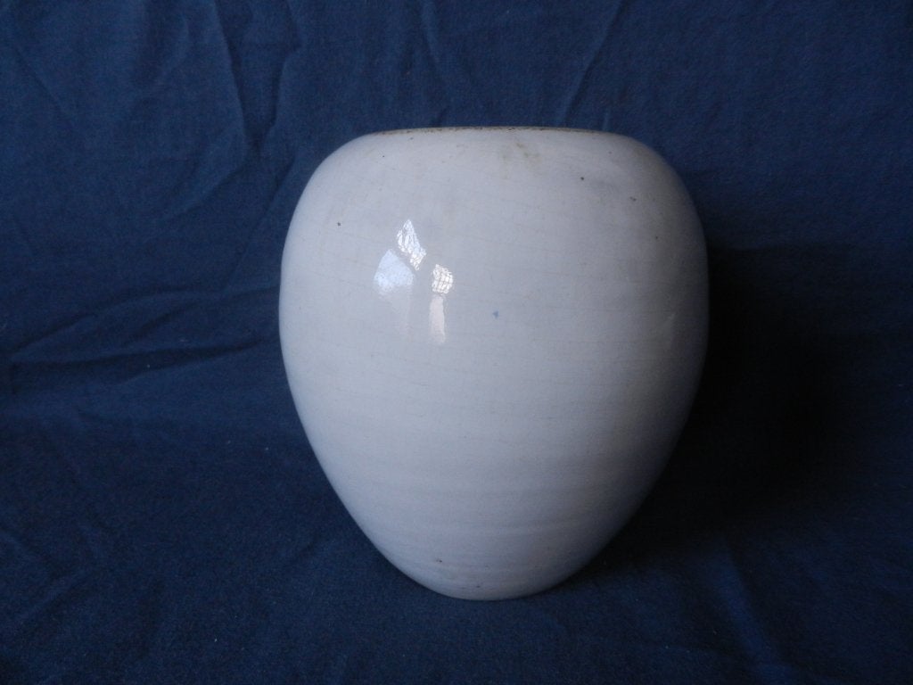 Eivormig vaasje creme glazuur Mobach Utrecht h. 12,4 cm, Ophalen of Verzenden