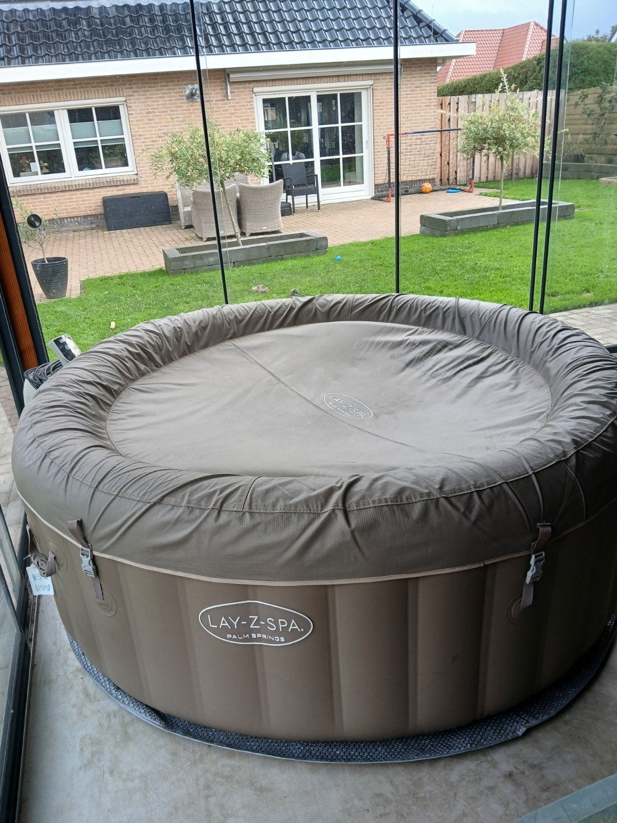 Lay-Z-Spa Palm Springs Opblaasbare Jacuzzi, Tuin en Terras, Ophalen, Afdekzeil, Opblaasbaar