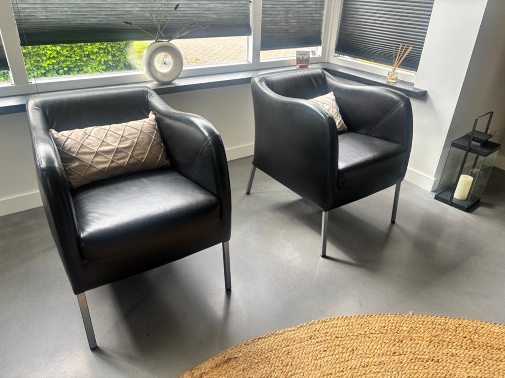 Crack by Machalke leren stoelen, twee stuks in het zwart., Ophalen, Zwart, Twee