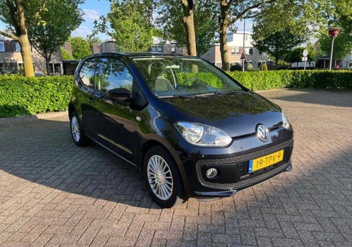 Volkswagen Up! 1.0 75 PK – Zwart – 2012 – APK tot maart 2027, Zwart, Elektrische ramen, Handgeschakeld, Particulier