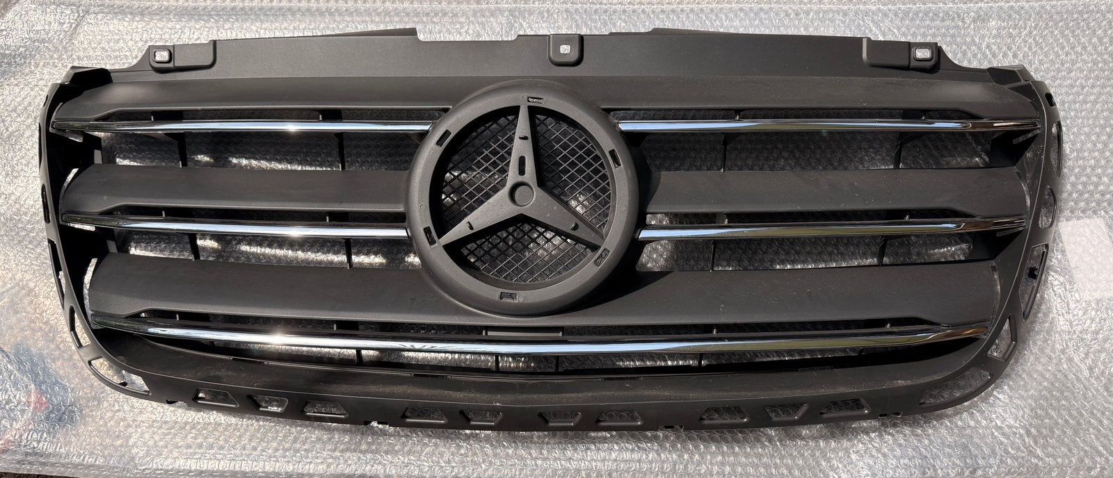 Mercedes Sprinter orginele grill met chroomlijsten, Auto-onderdelen, Ophalen, Nieuw, Bumper