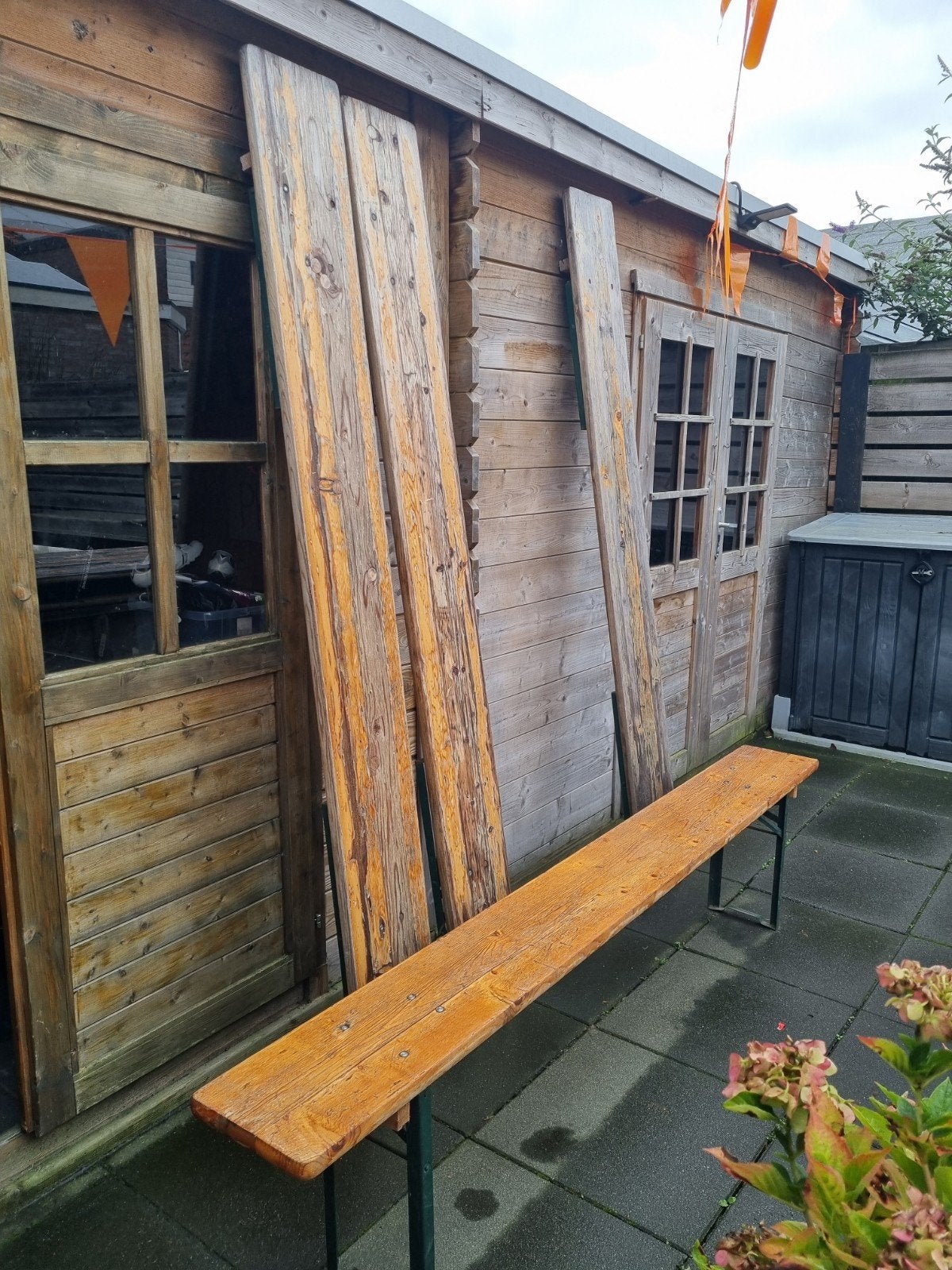 Bierbanken en biertafels, Ophalen, Gebruikt, Hout
