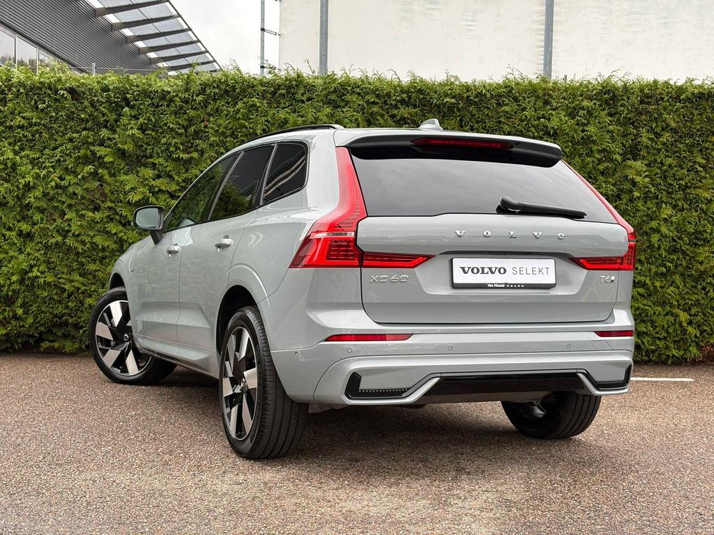 Volvo XC60 T6 Plug-in hybrid AWD Plus Dark, Auto's, Volvo, Automaat, 12 maanden, Gebruikt, Euro 6