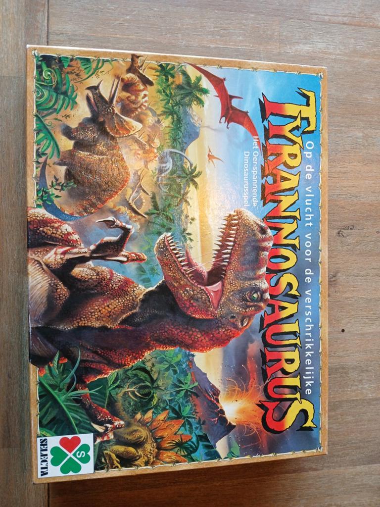 Tyrannosaurus: Het Oer-spannende Dinosaurusspel, Drie of vier spelers, Ophalen of Verzenden, Gebruikt, Selecta