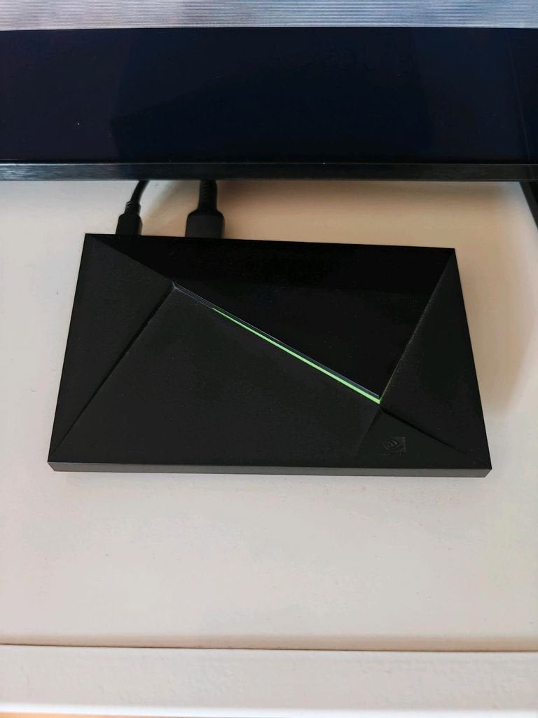 Nvidia Shield TV Pro, Audio, Tv en Foto, Ophalen of Verzenden, Zo goed als nieuw